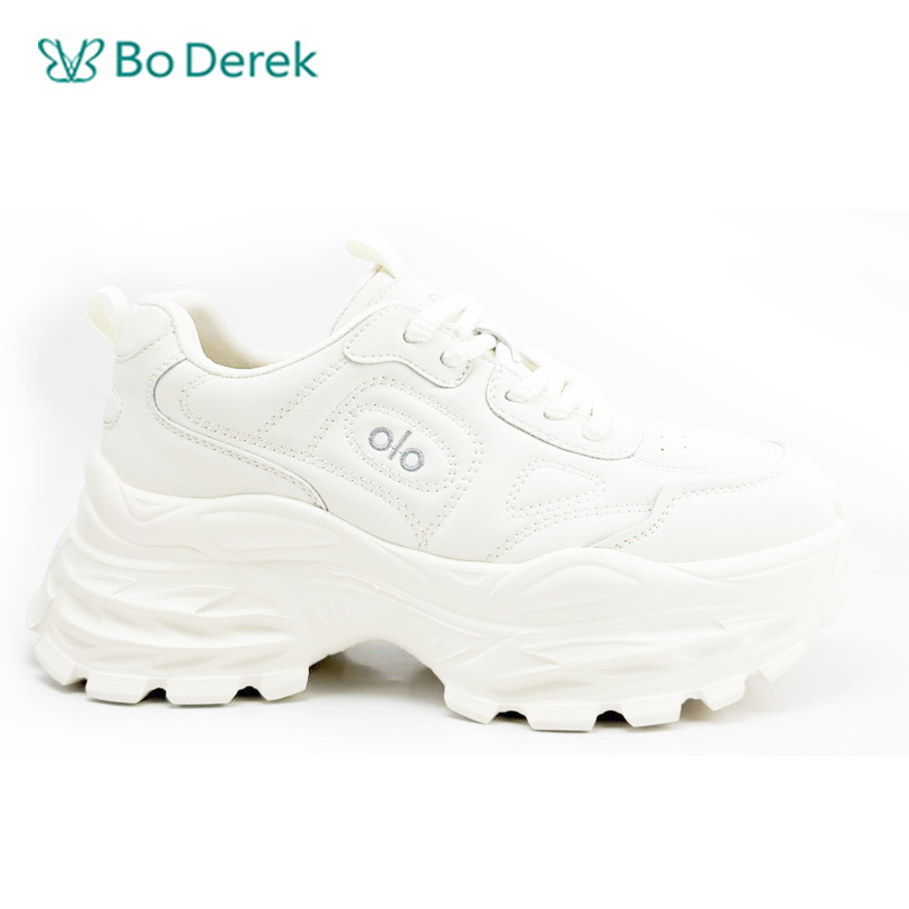 Bo Derek素雅低調增老爹鞋-米
